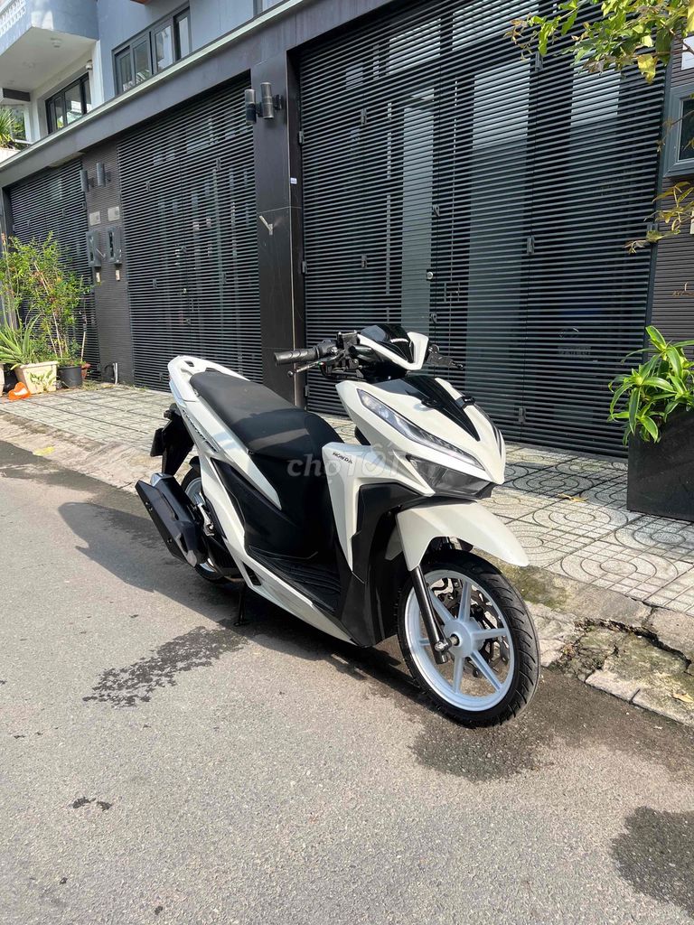 VARIO KIỂNG BSTP TRẮNG ĐEN. Mua bán Xe máy tại Quận Gò Vấp Tp Hồ Chí Minh được đăng bởi Nguyễn Cường hình 6