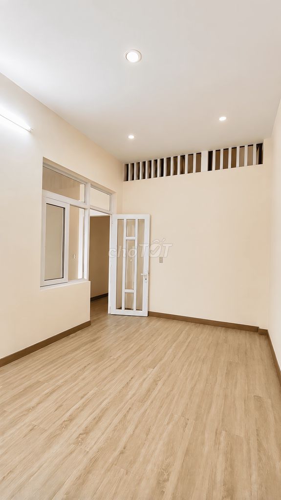 Bán nhà mặt tiền đường trần hưng đạo, trung tâm tp. quy nhơn. Bán nhà mặt tiền đường trần hưng đạo, trung tâm tp. quy nhơn.