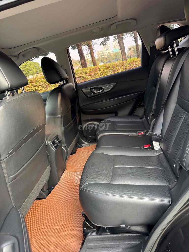 Nissan X-trail sx 2016 đky 2017 cực chất lượng.. Mua bán Ô tô tại Quận Cầu Giấy Hà Nội được đăng bởi TRUNG HIẾU AUTO hình 14