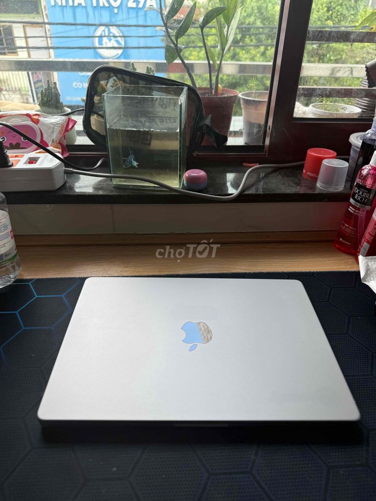 Apple MacBook Pro M1 14 inch 16GB/256GB Bạc. Mua bán Laptop tại Quận Tân Phú Tp Hồ Chí Minh được đăng bởi Nguyễn hờ hình 1