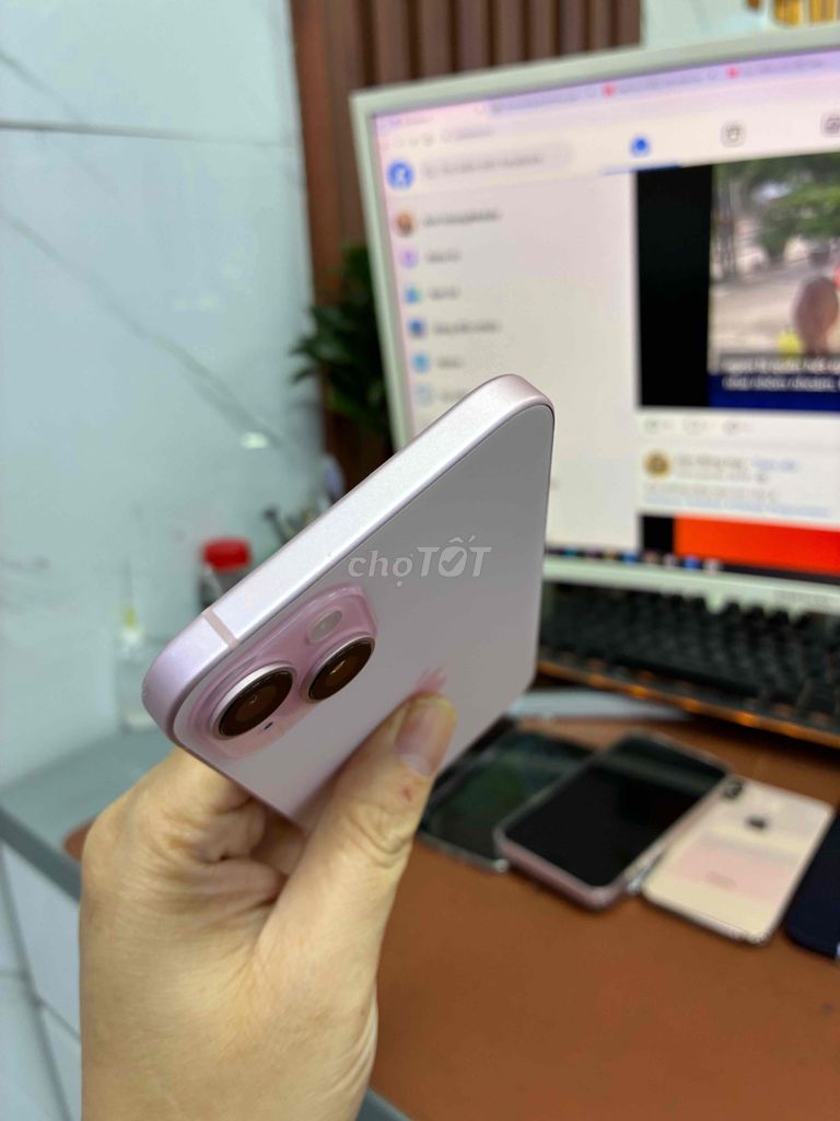 Apple iPhone 15 Plus 128GB lock eid 2 sim vật lý. Mua bán Điện thoại tại Quận Lê Chân Hải Phòng được đăng bởi hoang anh hình 1