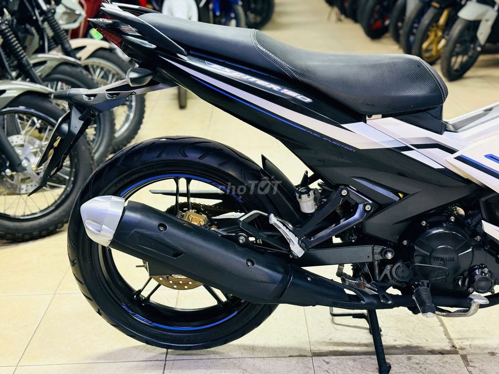 Мотосалон Thịnh Phát - Yamaha Exciter 150 RC Белый Перламутр
