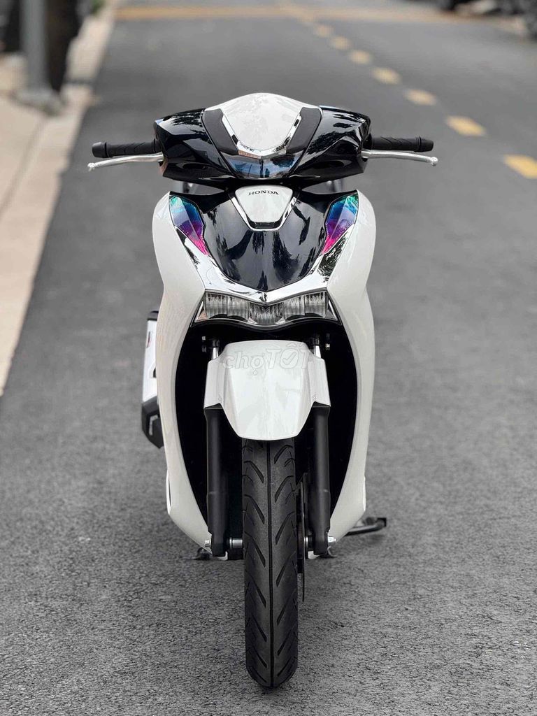 SH 160i ABS 2024 LƯỚT TRẮNG ĐEN. Mua bán Xe máy tại Thành phố Thủ Đức Tp Hồ Chí Minh được đăng bởi Vũ Vũ hình 10