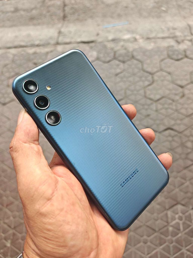 Samsung M35 5G cty Xanh 256GB 99% bán có gl. Mua bán Điện thoại tại Quận 8 Tp Hồ Chí Minh được đăng bởi tuấn hải hình 1
