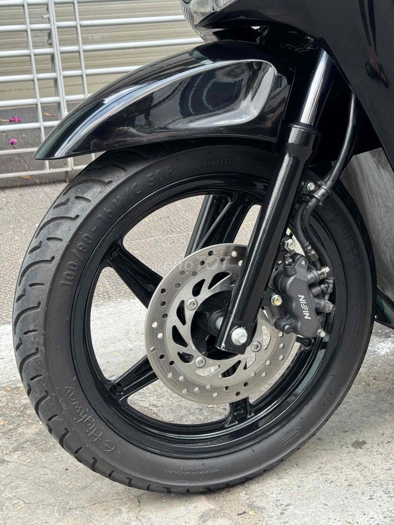 Sh 150i Nhập Ý Lên Full 2012 Hàng Zin Linh Kiện. Mua bán Xe máy tại Quận 11 Tp Hồ Chí Minh được đăng bởi MinhTien hình 10