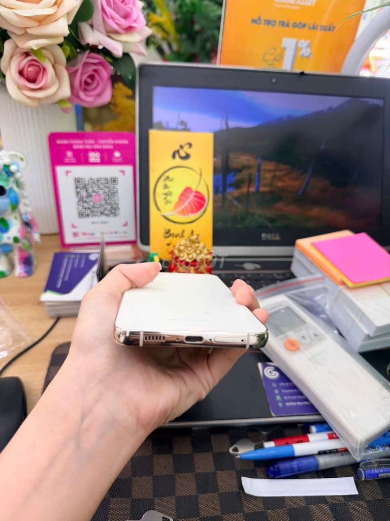 Samsung Galaxy S23plus 256GB Trắng. Mua bán Điện thoại tại Quận 4 Tp Hồ Chí Minh được đăng bởi Minh phương hình 1