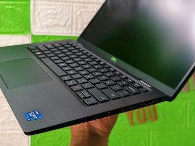 Dell Latitude 7420 - chip 11th, ram 16 (có ram 32). Mua bán Laptop tại Quận Liên Chiểu Đà Nẵng được đăng bởi Thinkpad US O838288OOO