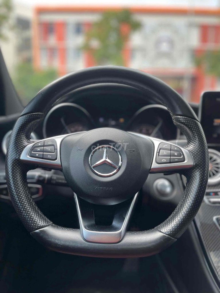 Mercedes Benz C Class 2016 C300 AMG - 95000 km. Mua bán Ô tô tại Quận Long Biên Hà Nội được đăng bởi Mr Tài Oto hình 13