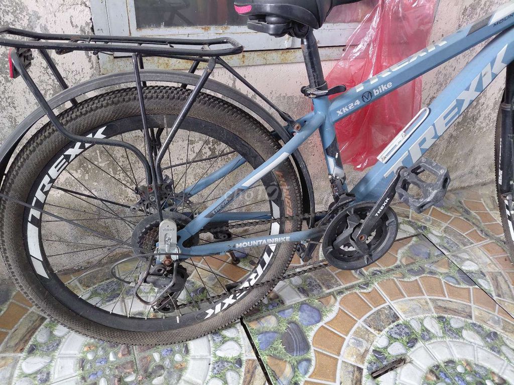 Bán xe mua mới 2.7t giờ bán 1t do con đi it. Mua bán Xe đạp tại Thành phố Dĩ An Bình Dương được đăng bởi ngươi lạ hình 1