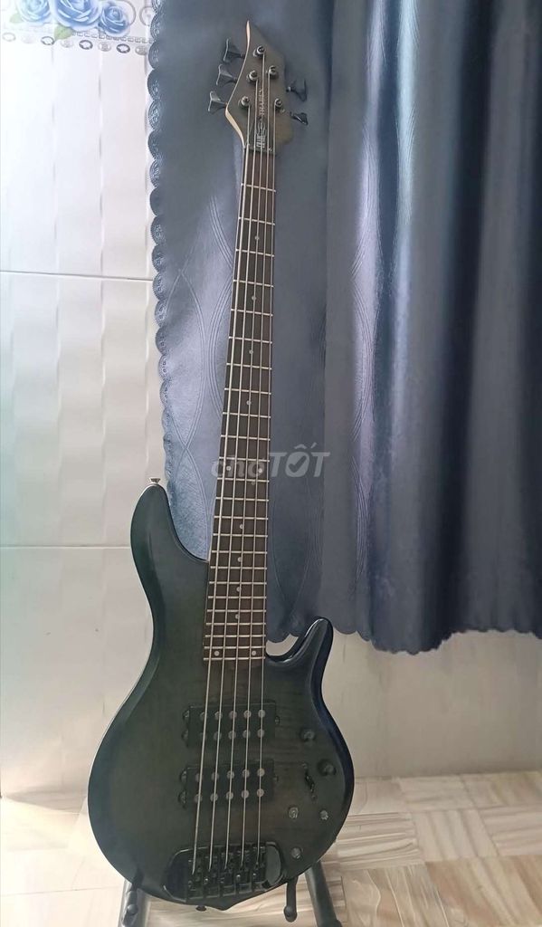 Đàn Guitar Bass Traben Chaos 5 dây Đen. Mua bán Nhạc cụ tại Quận Ninh Kiều Cần Thơ được đăng bởi Phát hình 1