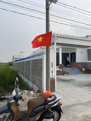 Cần Bán Gấp 181m2  Đất Mặt Tiền đường Ấp 3 xã Long An Cần Giuộc. Mua bán đất tại Huyện Cần Giuộc Long An được đăng bởi Hưng Phát