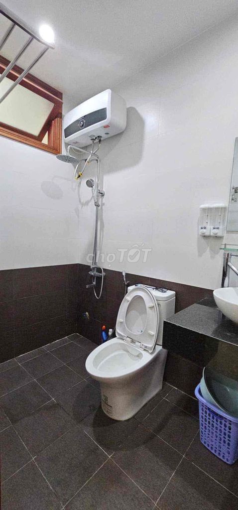 Furnished 2-bedroom apartment by the Hàn River — photo 11