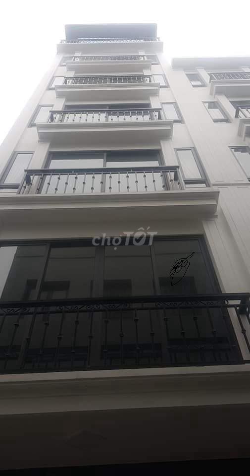 Bán nhà Phân vỉa hè Nguyên Hồng 45m2x7t kd đỉnh chỉ 23,9 tỷ