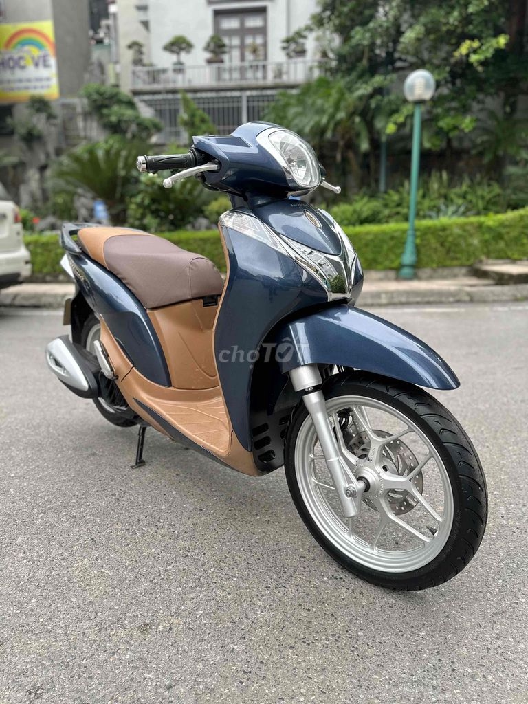 Honda SH mode 2018!! 125 Smartkey chạy lướt/mới. Mua bán Xe máy tại Quận Hoàng Mai Hà Nội được đăng bởi Xe Máy Quân Oanh  hình 1