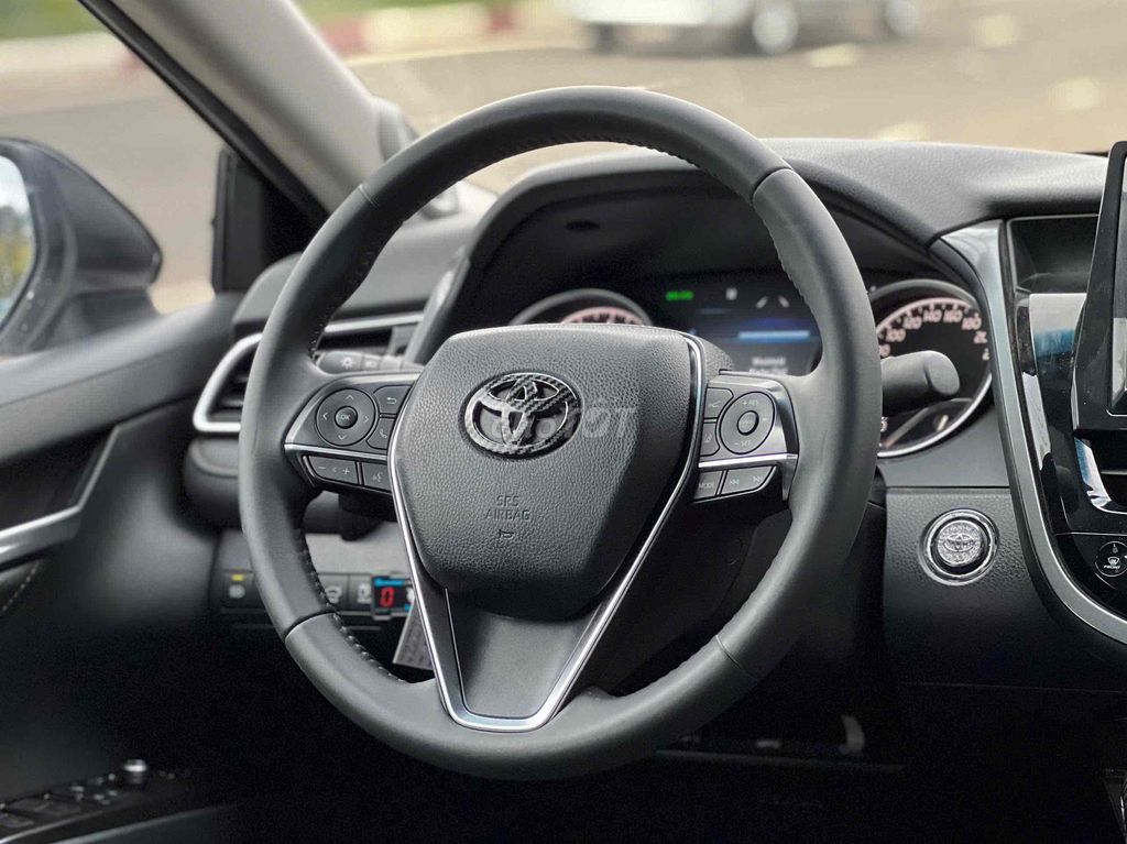 Toyota Camry 2022 2.0 Q. Mua bán Ô tô tại Quận Đống Đa Hà Nội được đăng bởi Hùng Nguyễn hình 8
