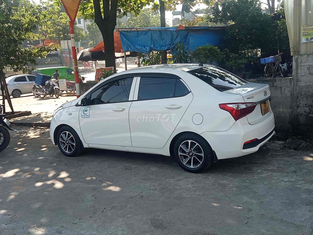 Hyundai Grand i10 2017 Sedan 1.2 MT - 200000 km. Mua bán Ô tô tại Huyện Chương Mỹ Hà Nội được đăng bởi thọ hình 2
