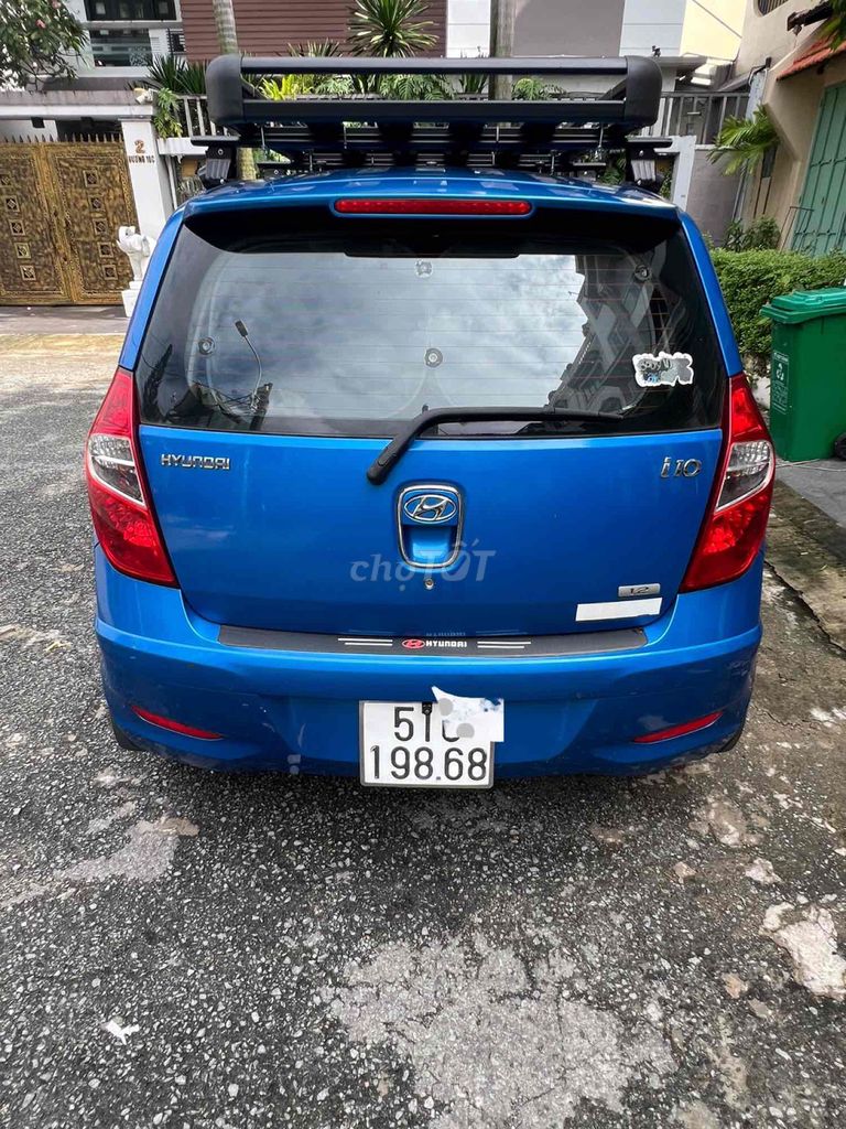 Hyundai i10 2011 1.2 полная комплектация автомат синий