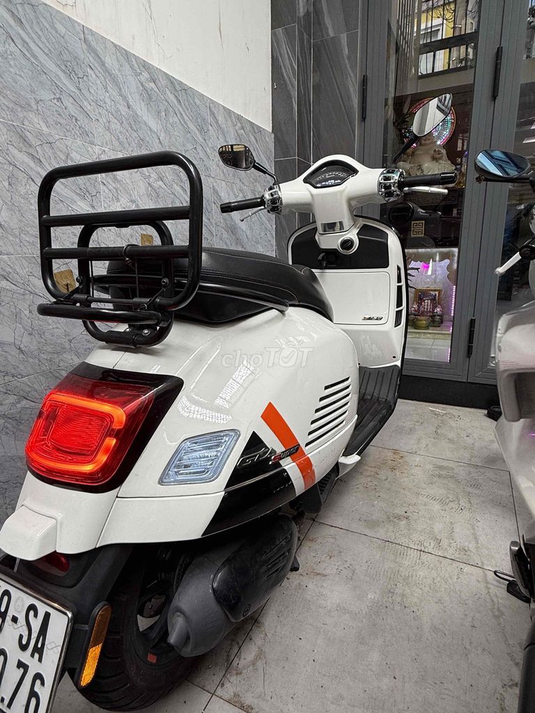 Piaggio Vespa GTS Super 150i 2024 Белый 5500 км