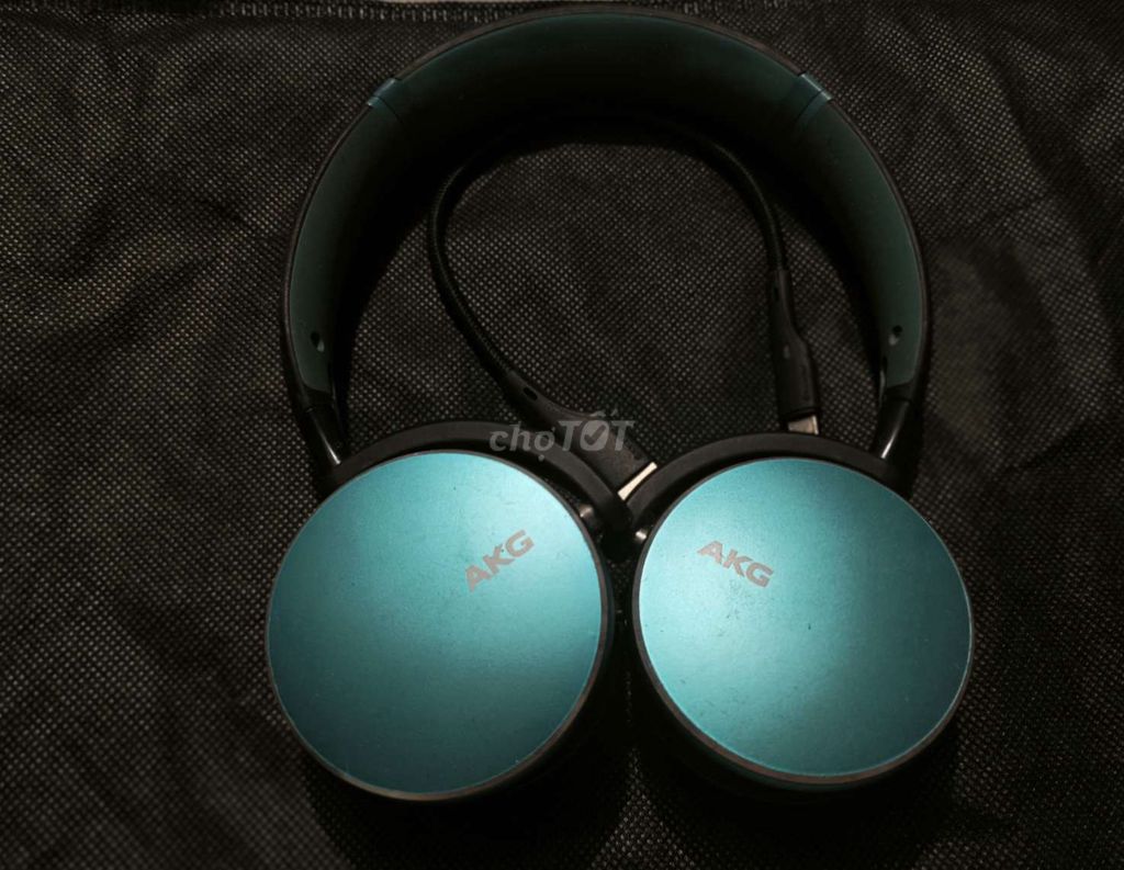 Tai Bluetooth AKG Y500 từng đoạt giải hay nhất. Mua bán Tivi, Âm thanh tại Quận 6 Tp Hồ Chí Minh được đăng bởi Quốc Huy hình 1