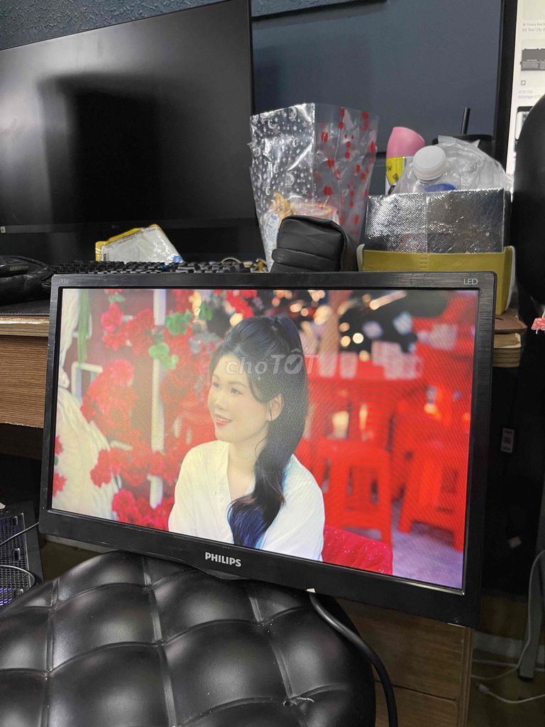Màn hình Philips 19 inch LED đã sử dụng. Mua bán Phụ kiện (Màn hình, Chuột...) tại Thành phố Thủ Đức Tp Hồ Chí Minh được đăng bởi Rmix Design hình 1
