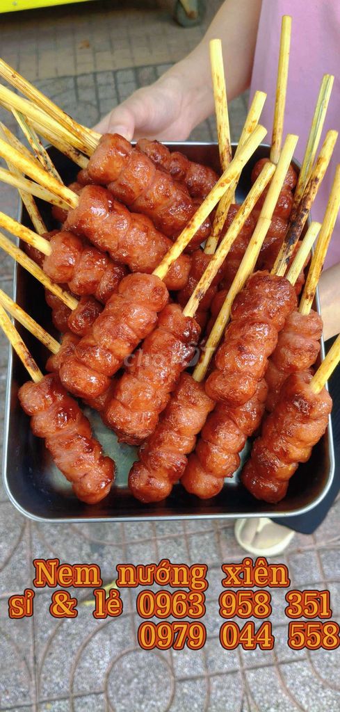 Nem nướng xiên que Nhà làm. Mua bán Đồ ăn, thực phẩm và các loại khác tại Thành phố Thủ Đức Tp Hồ Chí Minh được đăng bởi Phuong Dung Nguyen hình 1