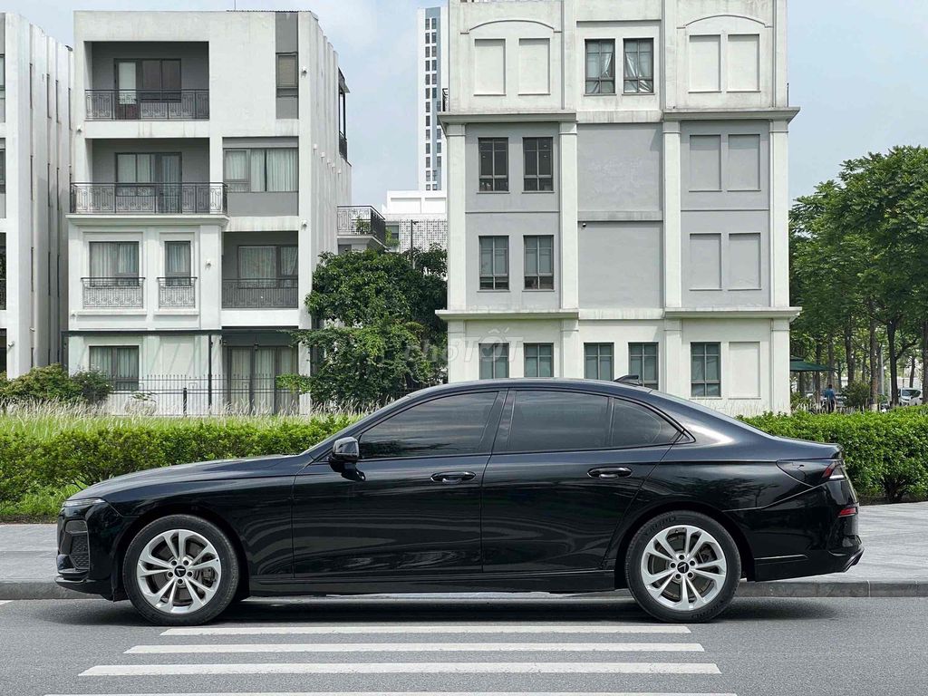 VinFast Lux A2.0 2022 A2.0 Tiêu chuẩn - 35000 km
