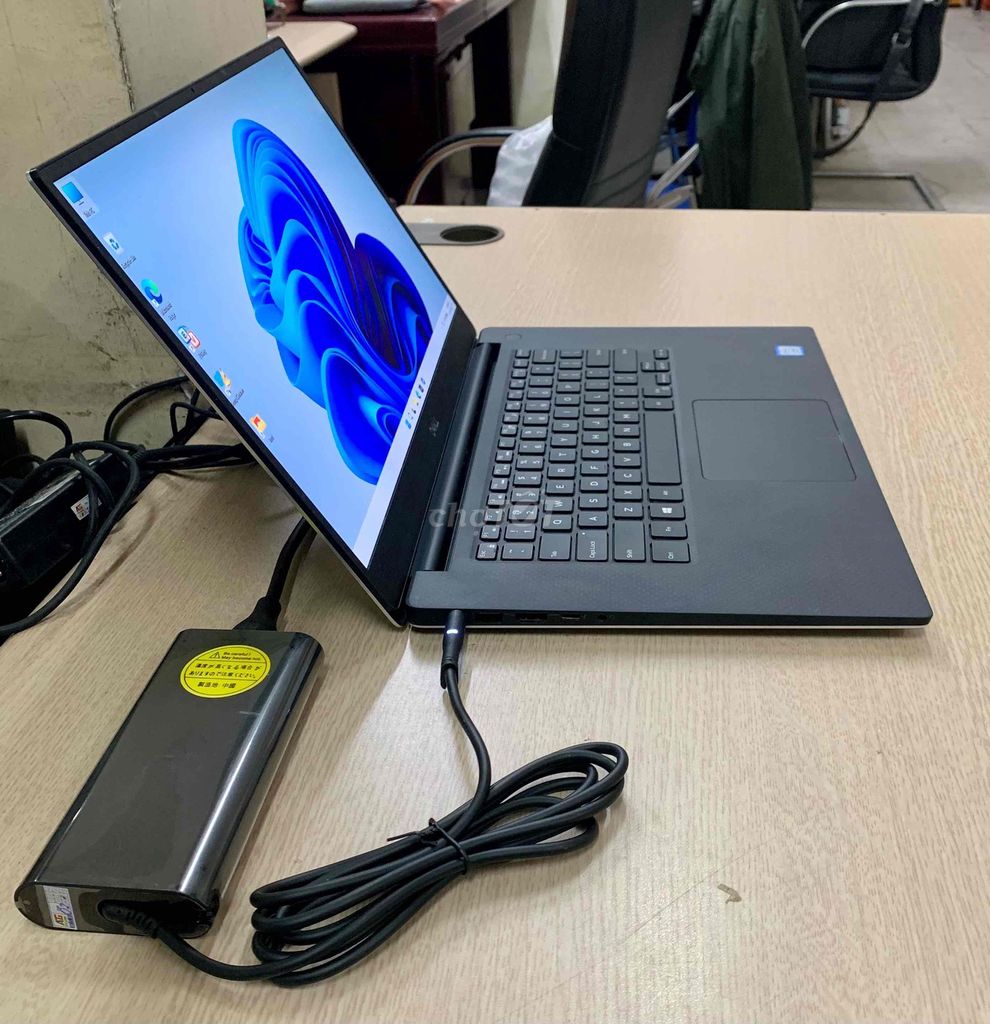 Dell Precision 5540 i7-9th 15.6 inch 16GB/512GB. Mua bán Laptop tại Quận Bắc Từ Liêm Hà Nội được đăng bởi Nguyễn Sỹ hình 1