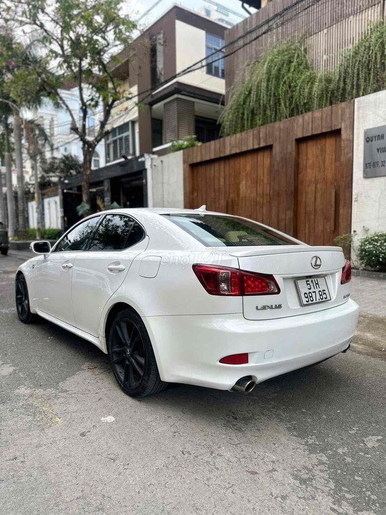 Lexus IS250 2010 Trắng 50000 km. Mua bán Ô tô tại Quận Long Biên Hà Nội được đăng bởi Lâm quốc bảo hình 2