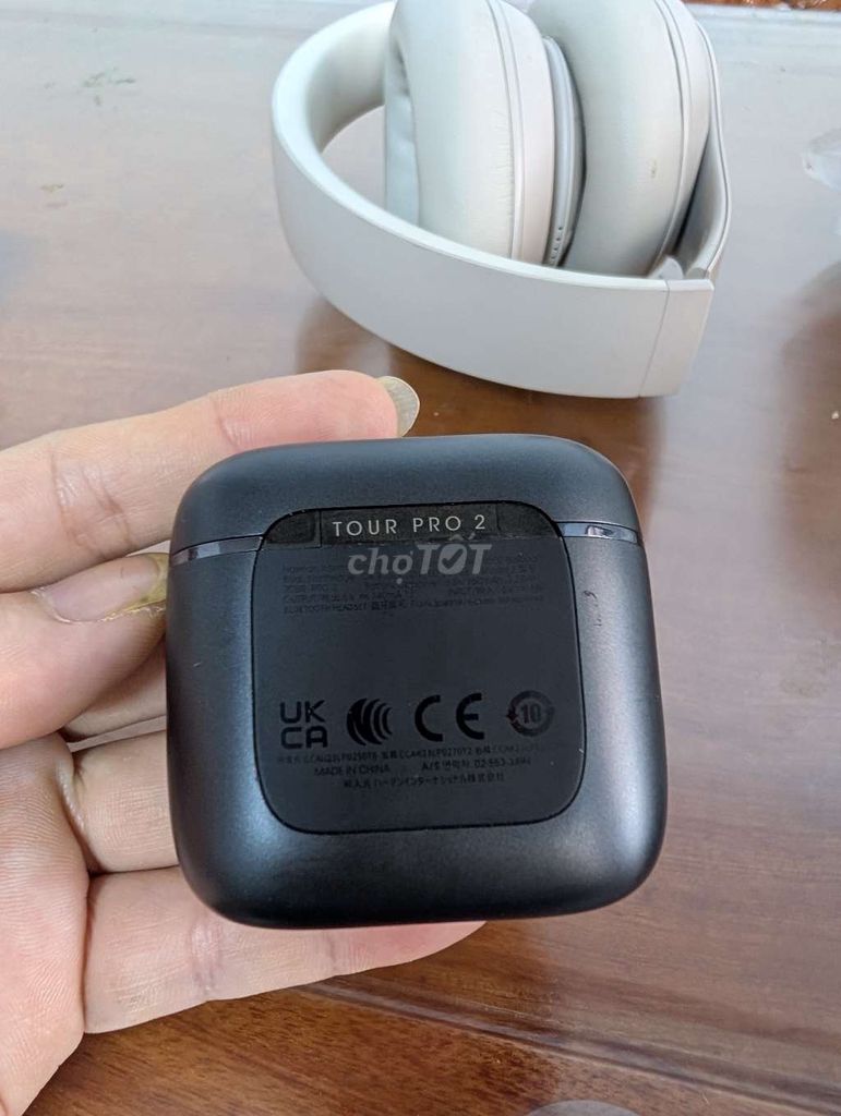 Tai nghe JBL Tour Pro 2 Đen. Mua bán Tivi, Âm thanh tại Huyện Mê Linh Hà Nội được đăng bởi Beandy Hưng hình 1