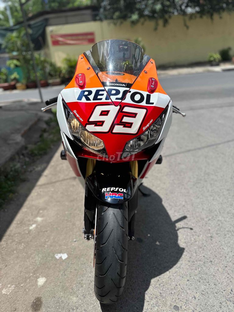 Honda CBR1000RR Repsol ABS 2015. Mua bán Xe máy tại Quận Gò Vấp Tp Hồ Chí Minh được đăng bởi Danh Phan 399 hình 2