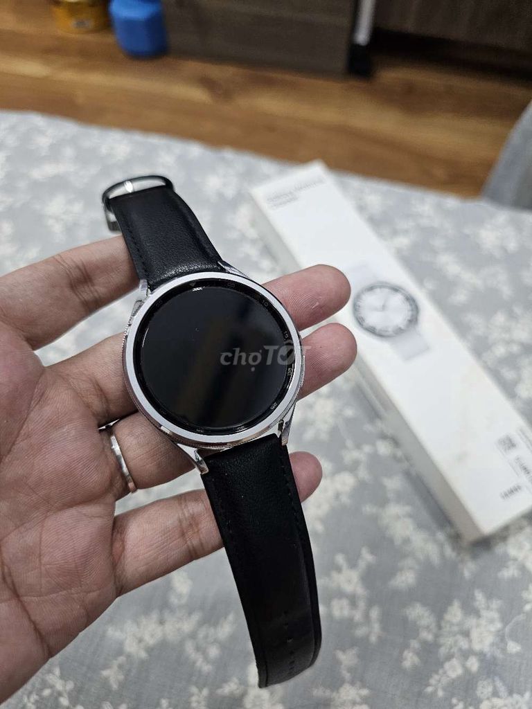 Samsung Galaxy Watch6 Classic 47mm Bạc. Mua bán Thiết bị đeo thông minh tại Quận 7 Tp Hồ Chí Minh được đăng bởi MT Trần hình 1
