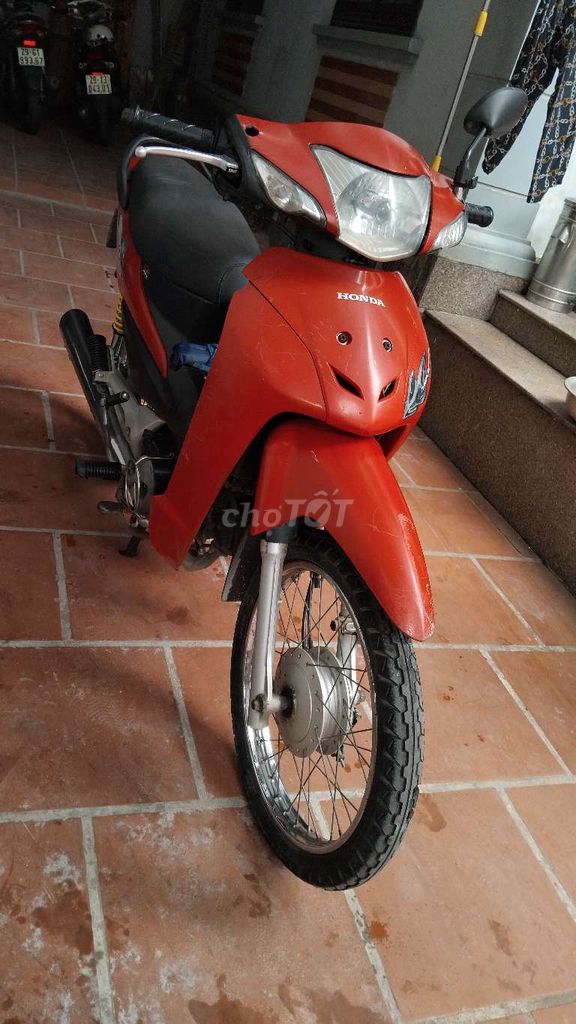 Xe số Honda Wave 100 màu đỏ đã qua sử dụng. Mua bán Xe máy tại Huyện Thanh Trì Hà Nội được đăng bởi Quốc Hiệu hình 2