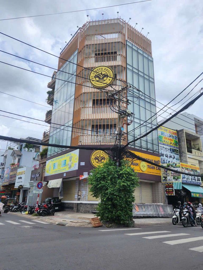 ​🏢 TÒA NHÀ GÓC 2MT VĂN CAO, TÂN PHÚ – ĐẦY ĐỦ THANG MÁY & PCCC