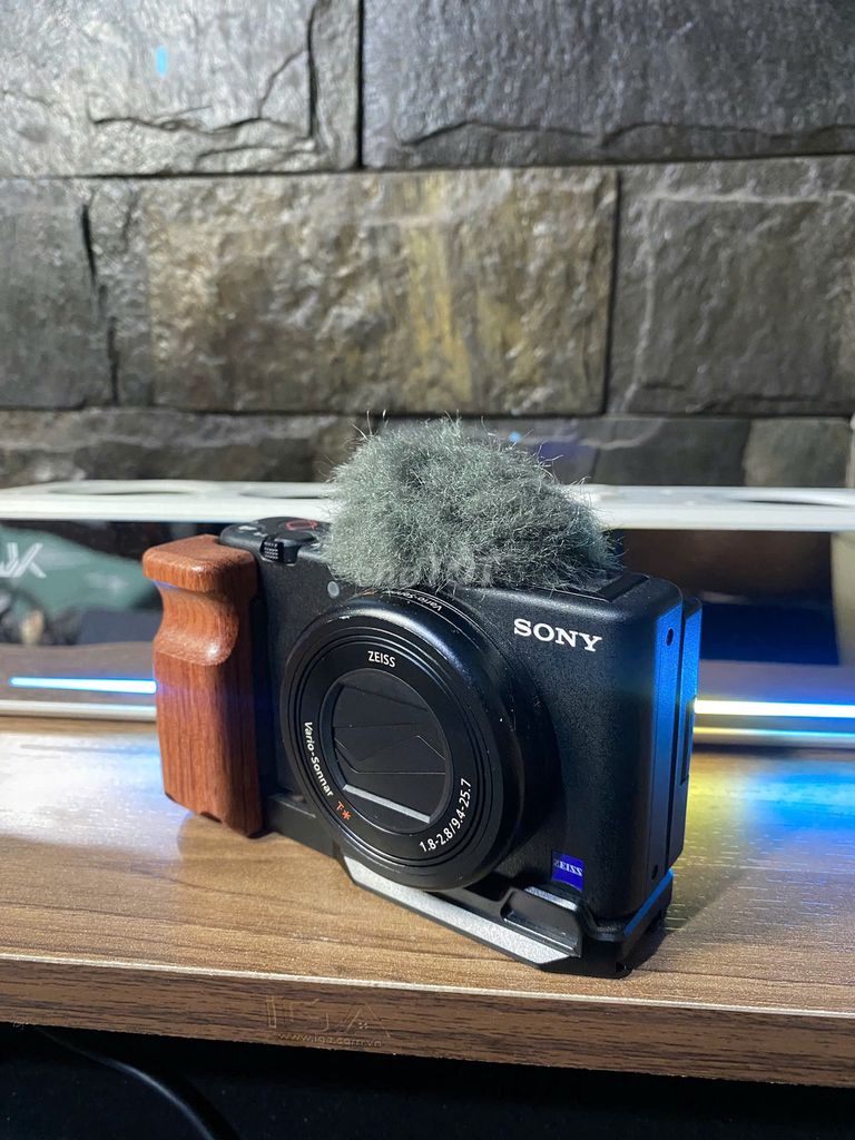 Máy ảnh Sony ZV-1 Đen. Mua bán Máy ảnh, Máy quay tại Huyện Trảng Bàng Tây Ninh được đăng bởi Nghĩa Phạm hình 1