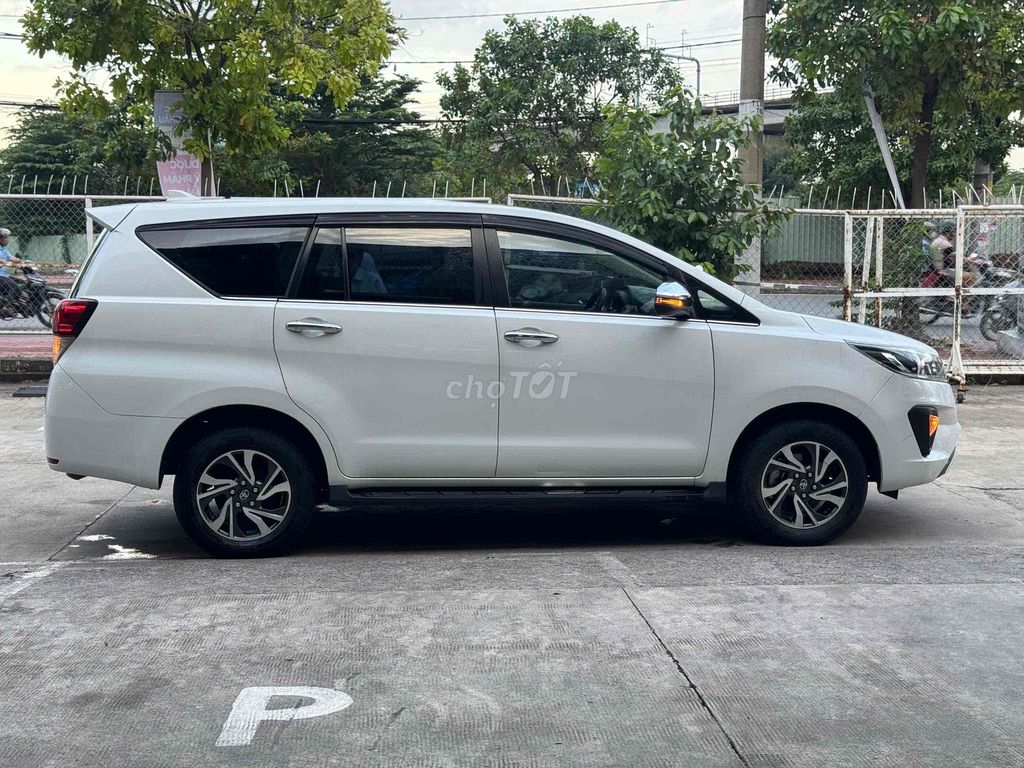 Toyota Innova 2.0G số tự động màu trắng gia đình. Mua bán Ô tô tại Huyện Nhà Bè Tp Hồ Chí Minh được đăng bởi Đại lý chính hãng xe qua sử dụng Toyota Sài Gòn hình 14