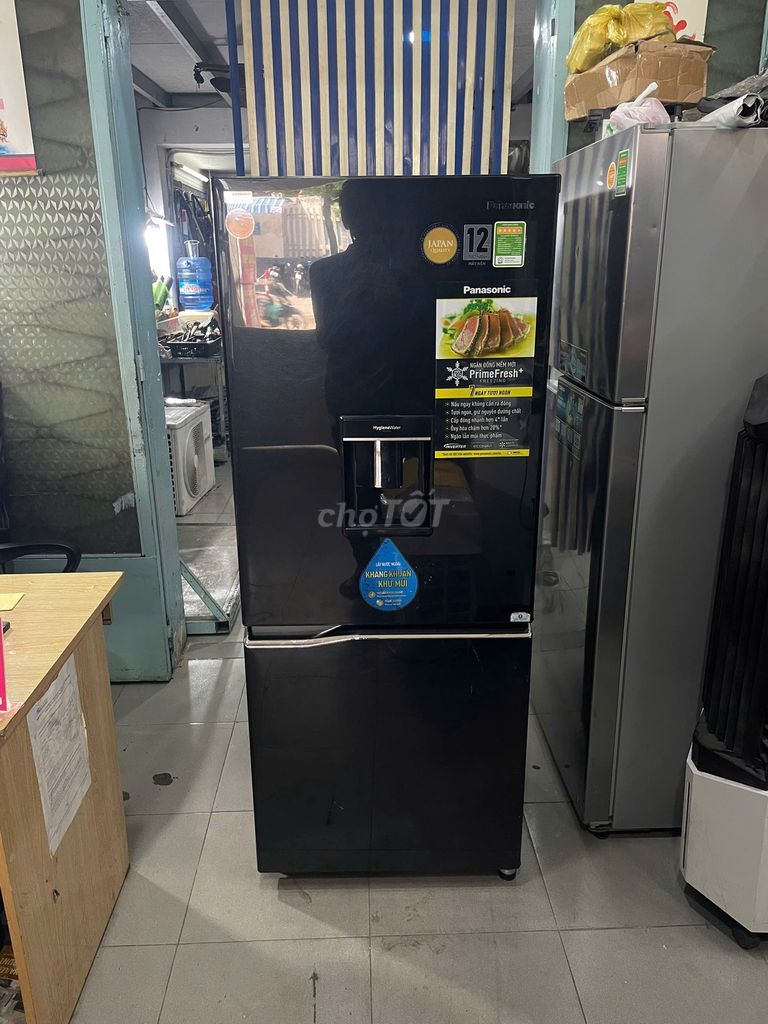 Tủ lạnh Panasonic 255 lít Inverter - FreeShip. Mua bán Tủ lạnh tại Quận 10 Tp Hồ Chí Minh được đăng bởi QUANG PHÁT hình 1