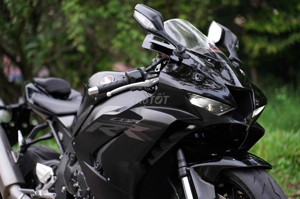 👦🏼🚦 HONDA CBR1000 RRR- FIREBLADE ODO 2K SIÊU LƯỚT. Mua bán Xe máy tại Thành phố Thủ Đức Tp Hồ Chí Minh được đăng bởi Thi Moto Thủ Đức hình 14