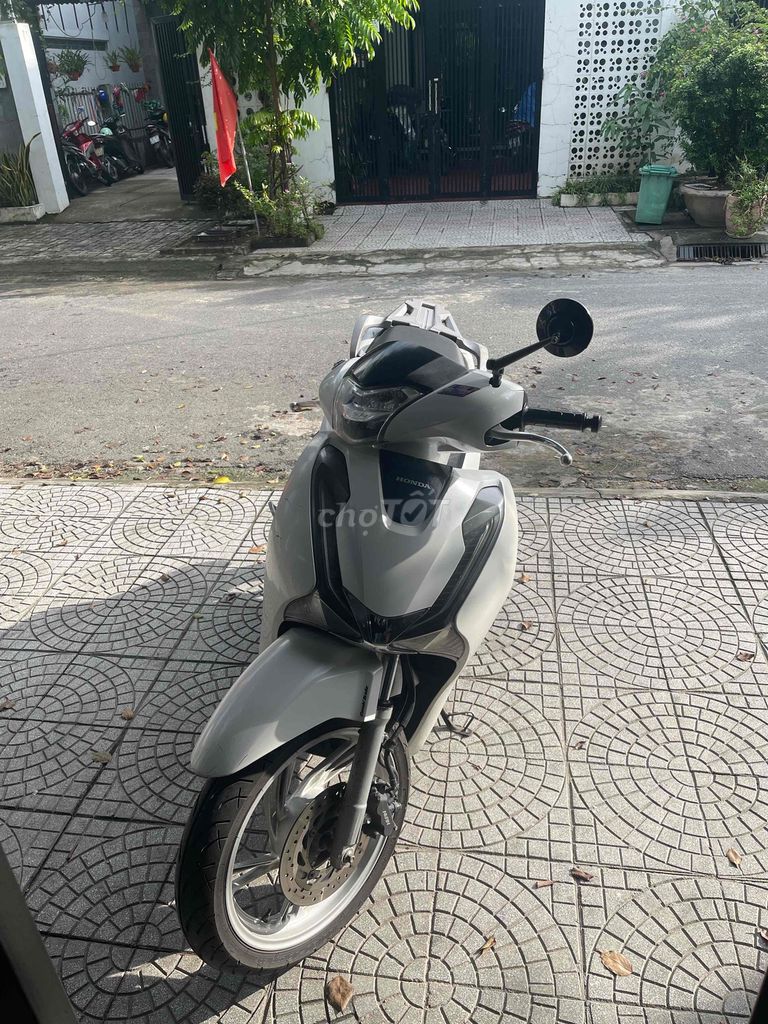 Bán xe SH 125 2017 chính chủ. Mua bán Xe máy tại Quận Liên Chiểu Đà Nẵng được đăng bởi Bảo Thi hình 2