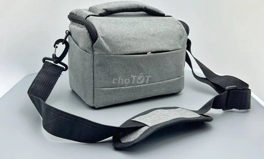 Túi máy ảnh Vải Xám Unisex. Mua bán Phụ kiện (Màn hình, Chuột...) tại Thành phố Vũng Tàu Bà Rịa - Vũng Tàu được đăng bởi Kiều Minh Anh hình 1