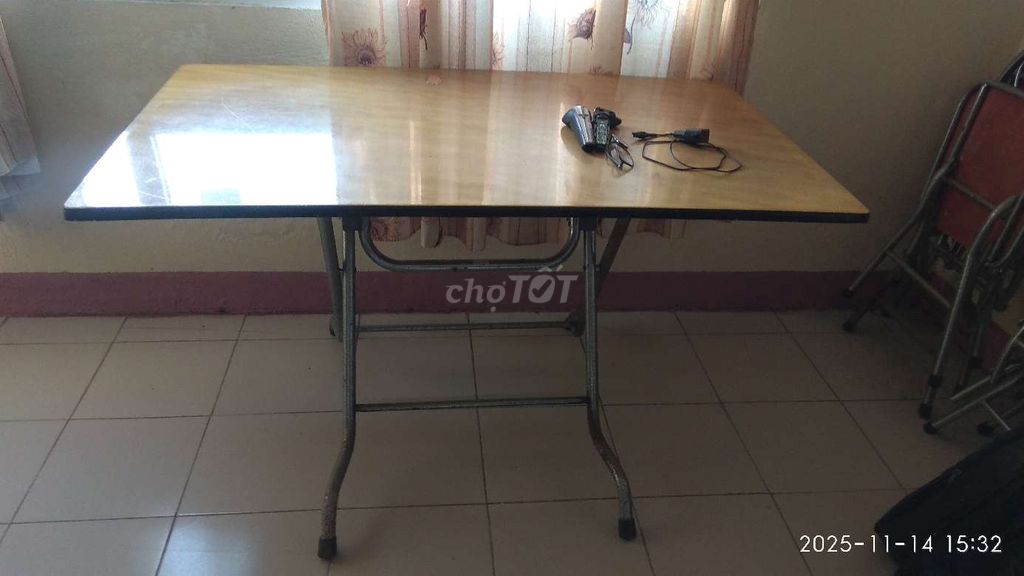 Bàn ghế Hòa Phát gỗ kim loại đã dùng. Mua bán Bàn ghế tại Quận Sơn Trà Đà Nẵng được đăng bởi bacnam hình 1