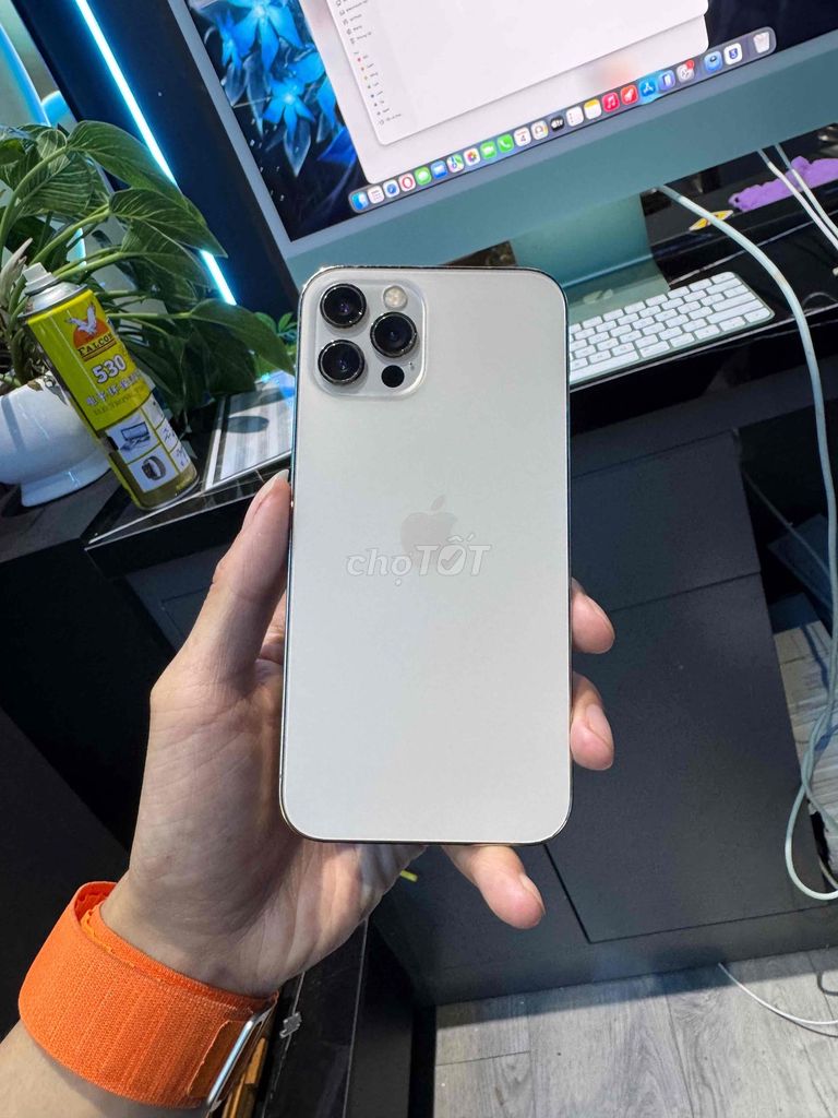 iPhone 12 Pro 256GB Vàng. Mua bán Điện thoại tại Thành phố Buôn Ma Thuột Đắk Lắk được đăng bởi Đặng Cường hình 1