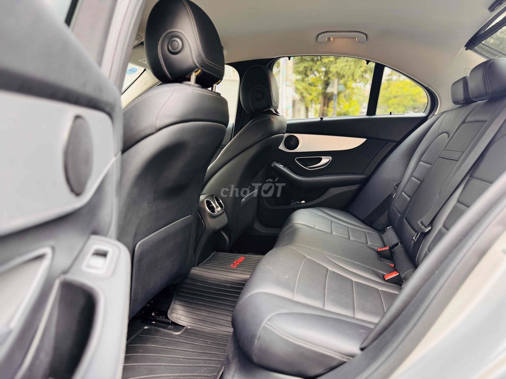 C200 GIÁ CỰC HỢP LÝ - BAO TEST HÃNG - 1 CHỦ. Mua bán Ô tô tại Quận Bình Tân Tp Hồ Chí Minh được đăng bởi Huỳnh Thiên Bảo hình 13