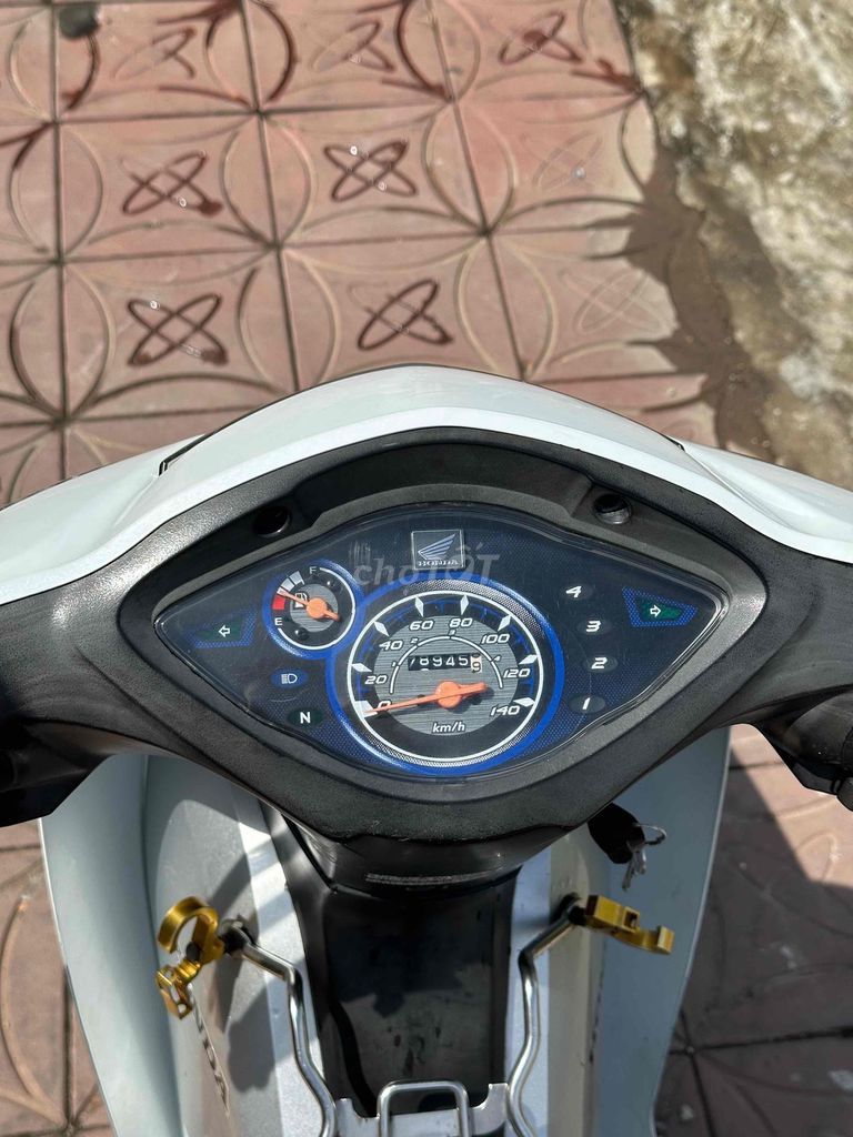 máy zin cực êm 1 chủ mua mới từ đầu. Mua bán Xe máy tại Huyện Cờ Đỏ Cần Thơ được đăng bởi thành lợi hình 4