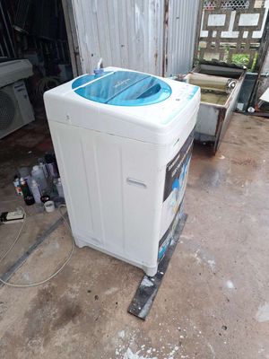 Máy giặt Toshiba 8.2kg ,bền bỉ. Mua bán Máy giặt tại Thành phố Sóc Trăng Sóc Trăng được đăng bởi A luận