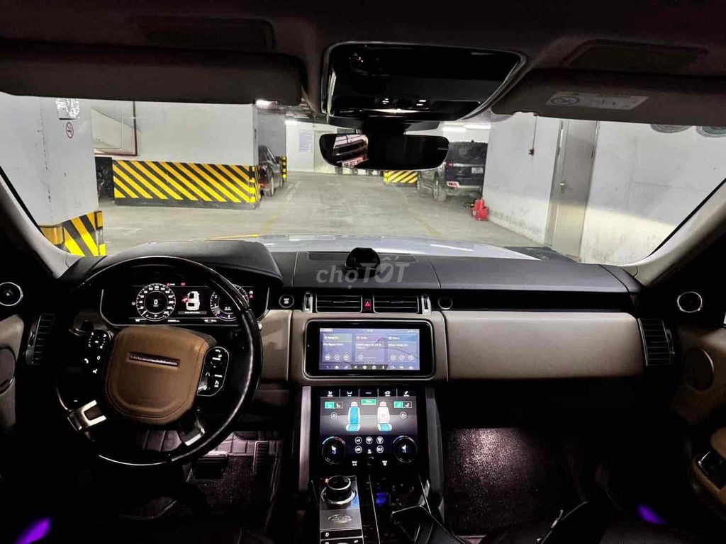 LandRover Range Rover Vouge 3,0 2019 - 50000 km. Mua bán Ô tô tại Quận Cầu Giấy Hà Nội được đăng bởi Lê Như Hiếu hình 12