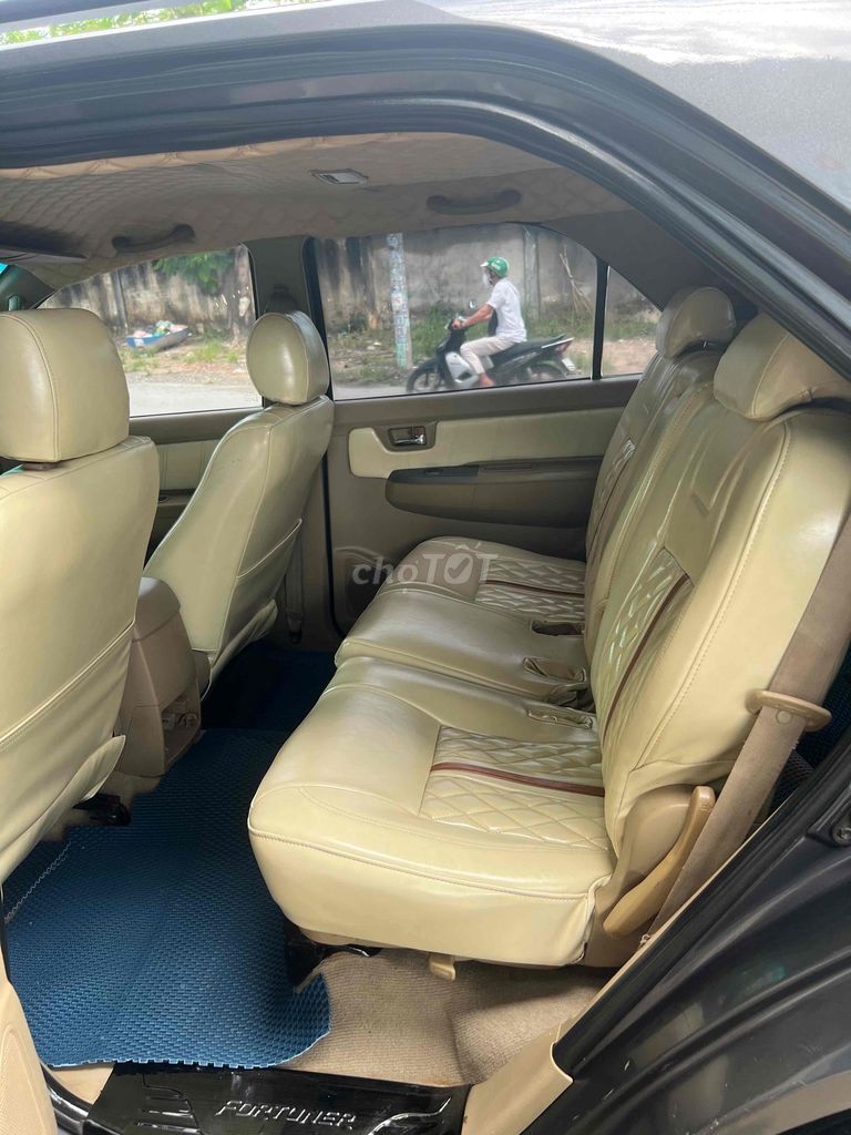 Toyota Fortuner 2010 2.5G - 180000 km. Mua bán Ô tô tại Thành phố Biên Hòa Đồng Nai được đăng bởi mr ninh hình 8