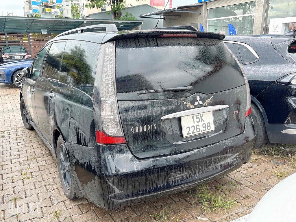 Mitsubishi Grandis 2005 2.4 AT - 300000 km. Mua bán Ô tô tại Huyện Thuỷ Nguyên Hải Phòng được đăng bởi Hoàng Thanh hình 2