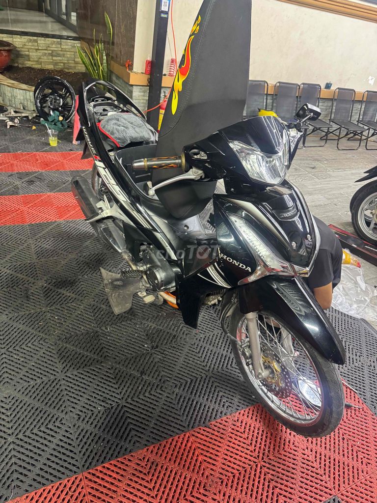 Xe Future 2019 mua xe khác nên bán lại. Mua bán Xe máy tại Thành phố Dĩ An Bình Dương được đăng bởi Long hình 2