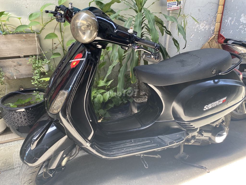 Piaggio Vespa LX125 Đen. Mua bán Xe máy tại Quận 8 Tp Hồ Chí Minh được đăng bởi Nguyễn Di hình 4