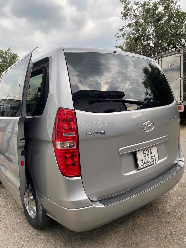 Hyundai Grand Starex 2013- 177000 km  9 chỗ dầu. Mua bán Ô tô tại Quận Bình Tân Tp Hồ Chí Minh được đăng bởi Trinh tp hcm hình 6